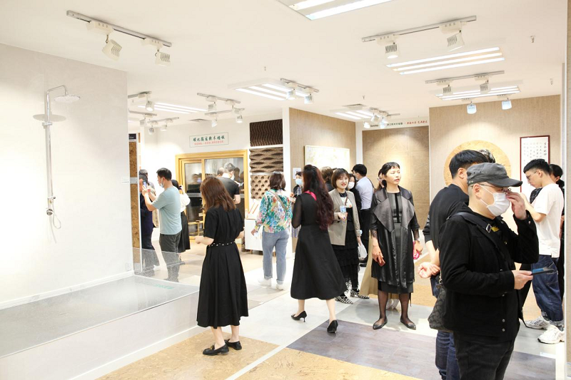 茄子视频色版在线观看2021年全國經銷商大會：凝心聚力創偉業，勇立潮頭開新局！ 圖片2