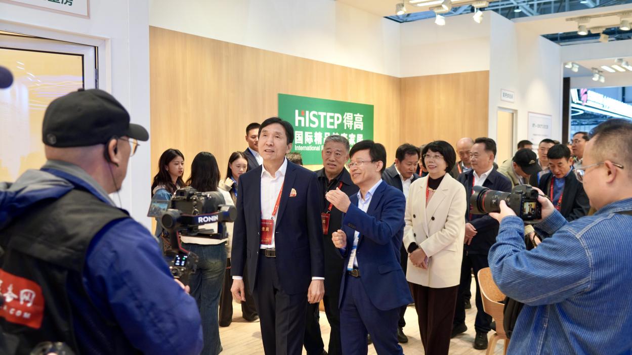 茄子视频色版在线观看亮相第86屆中國教裝展，“生命氧”重構健康學習新場景 圖片5